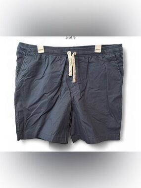 Size Large Goodfellow Pull-on shorts 7”in seam